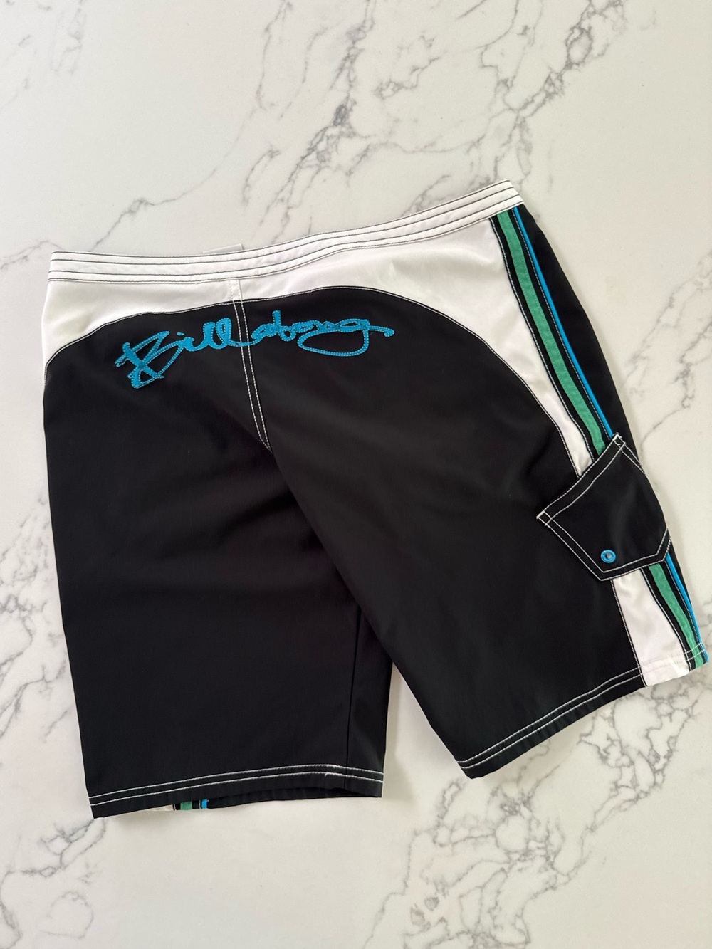 Vintage Billabong Boardshorts - Black/Green/Blue - Size 7